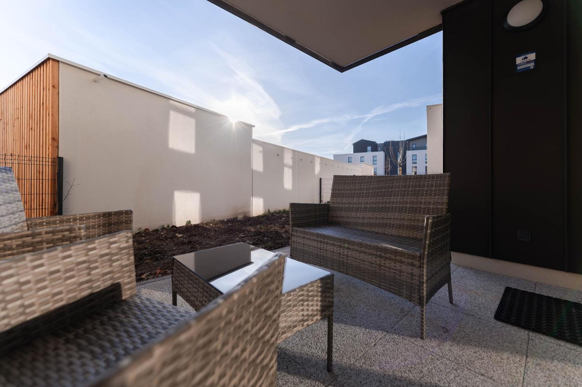 Les Jardins De La Semme Apartment Колмар Екстериор снимка